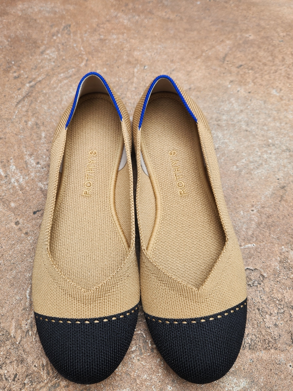 Rothy's Two-Tone Knit Ballet Flats in Tan with Black Cap and Blue Trim sizeW8